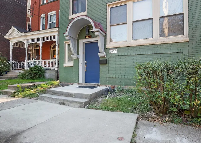 Shadyside 3b Modern And Cozy Private Bedroom With Shared Bathroom Homestay